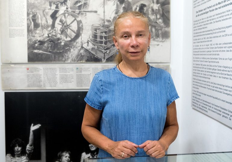 Woman, 66 years old, gives birth to her 10th child: People 'should have more children'