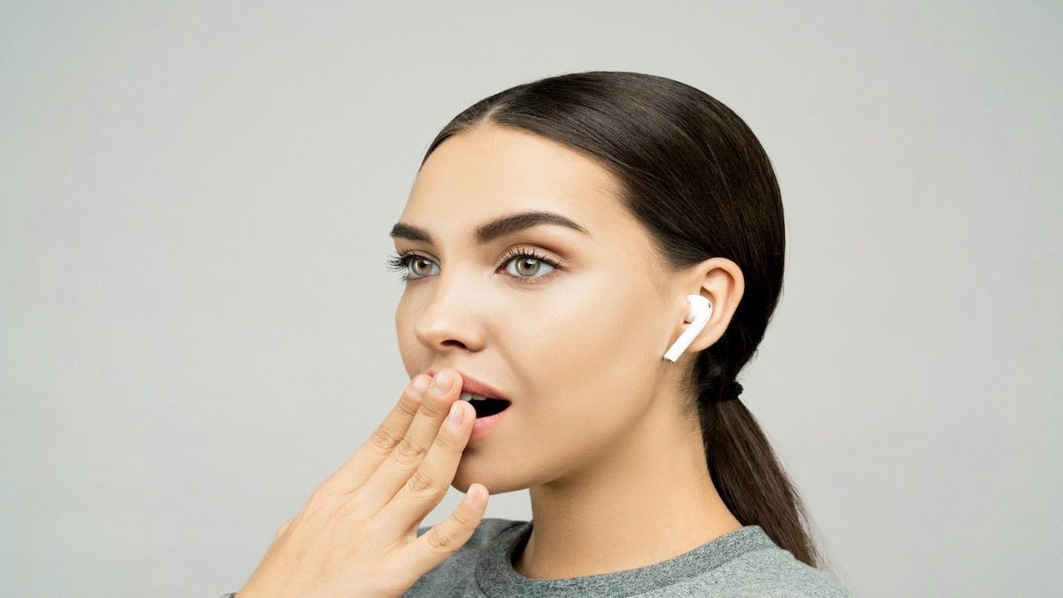 woman wearing airpods