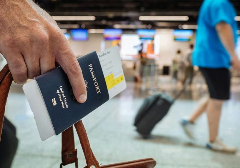 7 simple ways to protect your credit cards while traveling