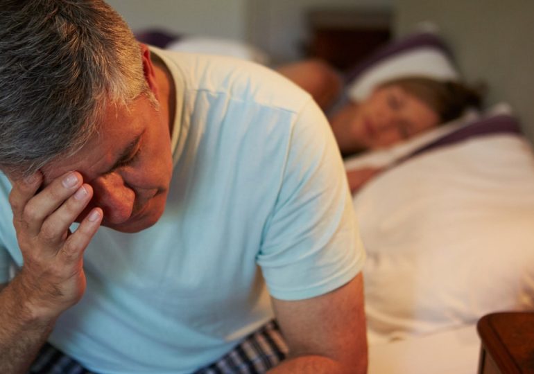 Here's why 90% of Americans don't sleep through the night, according to expert