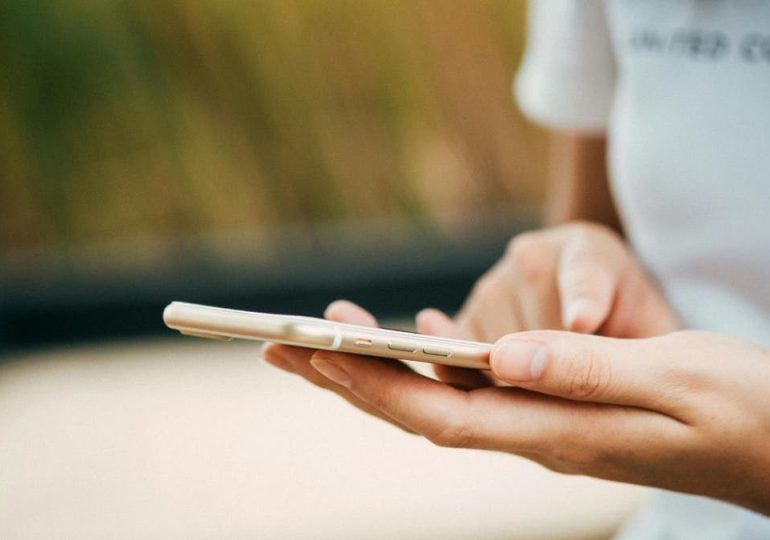 Save loved ones' voicemails with Android