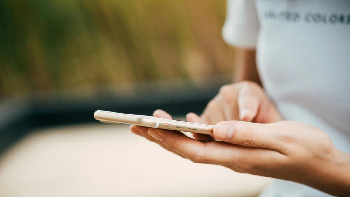 Save loved ones' voicemails with Android