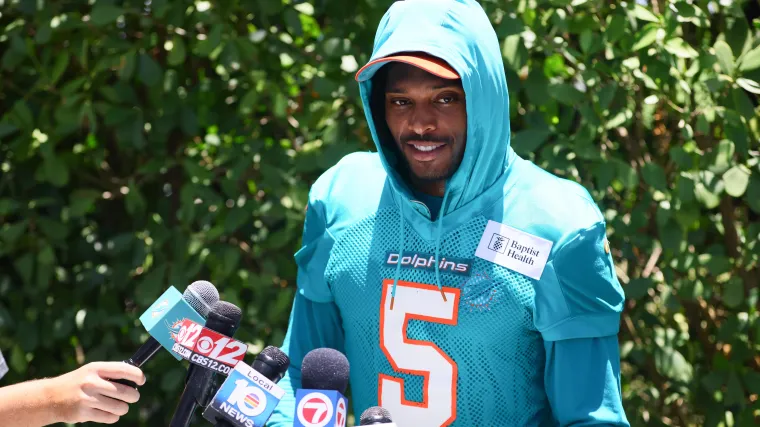Dolphins' DC Anthony Weaver reveals key reason behind Jalen Ramsey exploring trade