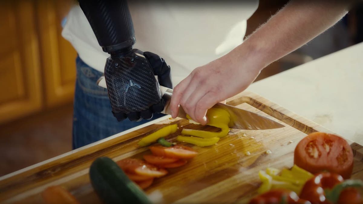 World’s first touch-sensing bionic hand with lightning-fast response