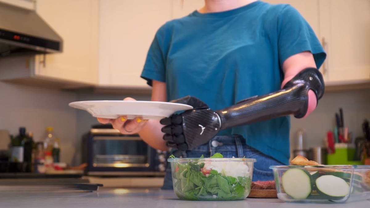 World’s first touch-sensing bionic hand with lightning-fast response