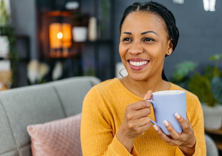 Daily coffee drinking linked to major health benefit in women as they age, study finds