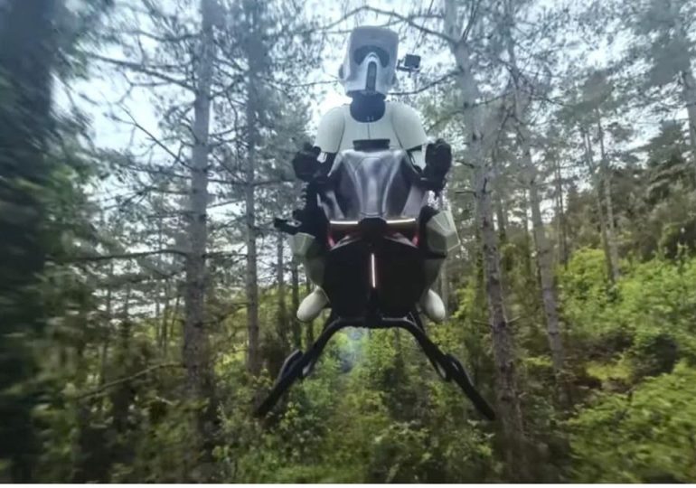 Flying motorcycle zooms at 124 mph without touching the ground
