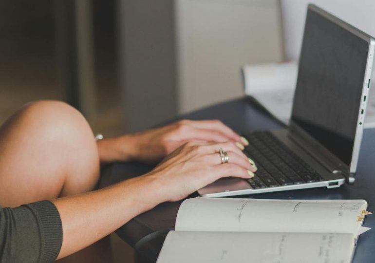 How addresses are collected and put on people finder sites