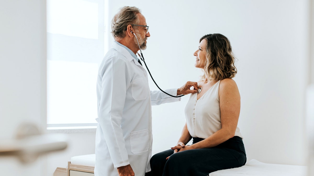 Woman at cardiologist