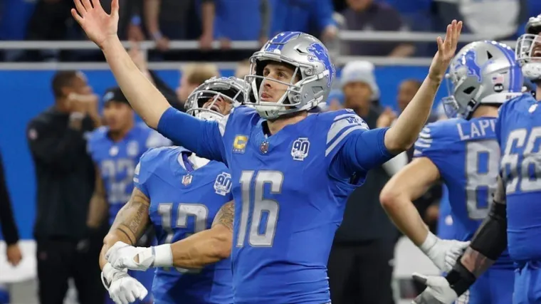 Detroit Lions, Jared Goff disrespected in NFL analyst's NFC North prediction