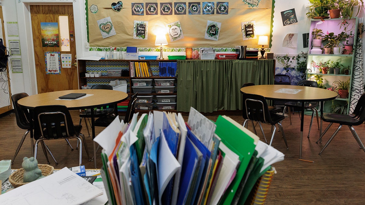 Photo of a classroom.