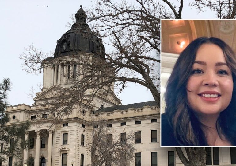 South Dakota Democratic lawmaker switches registration to Republican