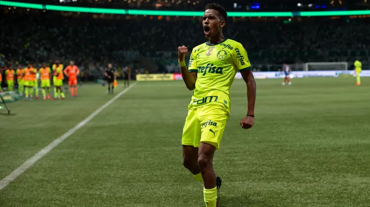 Former Premier League striker heaps praise on Estevao Willian