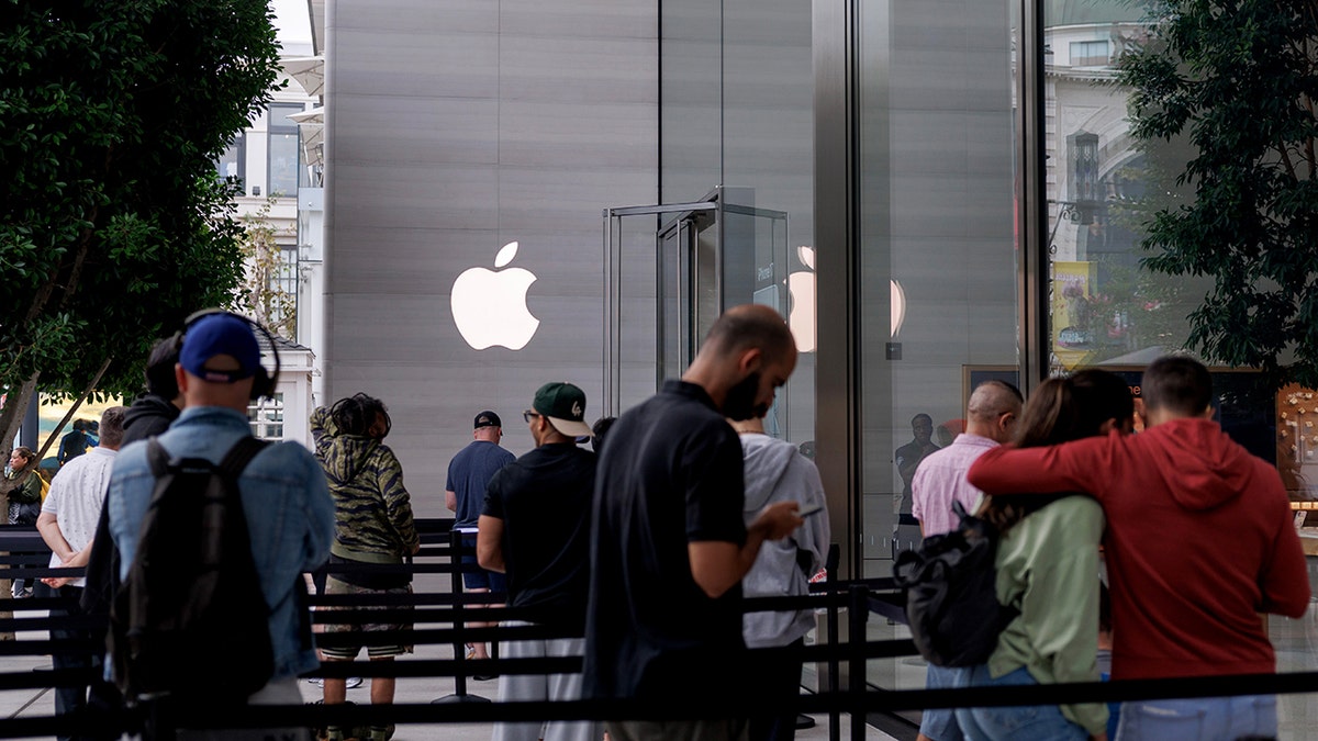 Customers at Apple store in Los Angeles