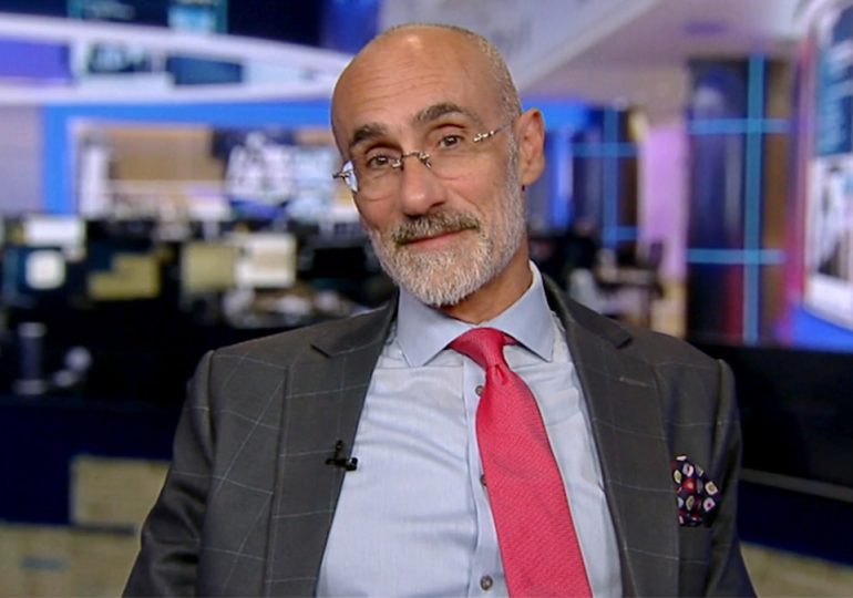 Happiness expert shares 6-step morning routine that boosts mood and productivity