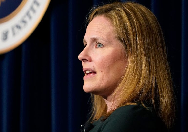 Barrett and Sotomayor tag-team interrogation of Trump lawyer on tariff powers