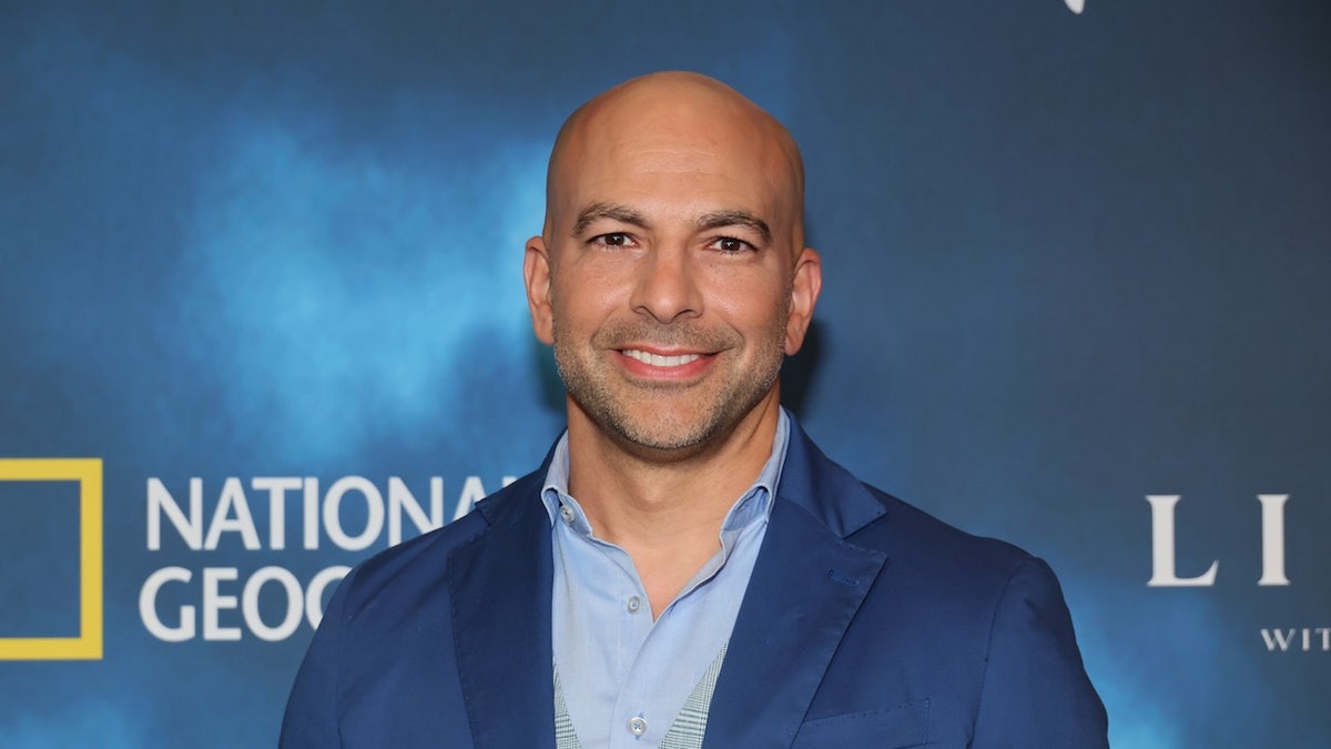 Dr. Peter Attia longevity expert