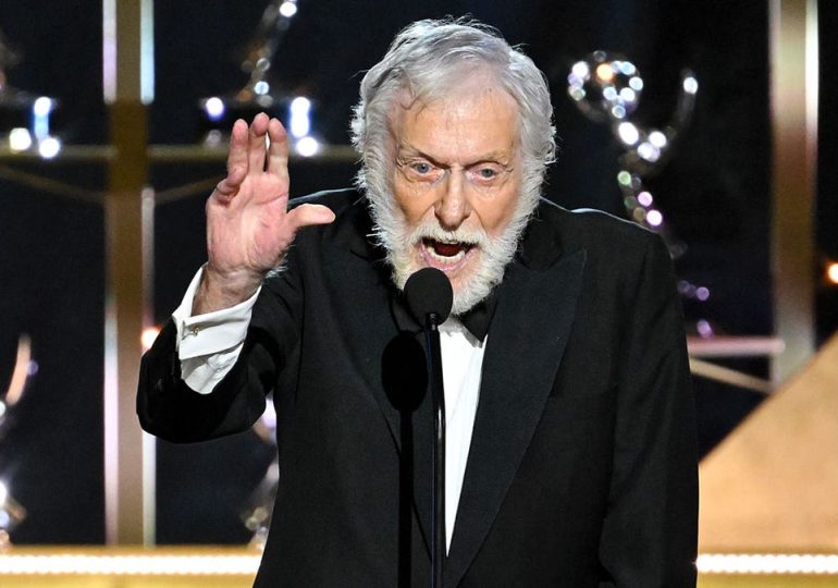 Dick Van Dyke says living longer linked to his lack of hate and anger