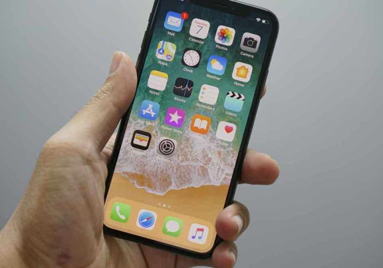 New iPhone scam tricks owners into giving phones away