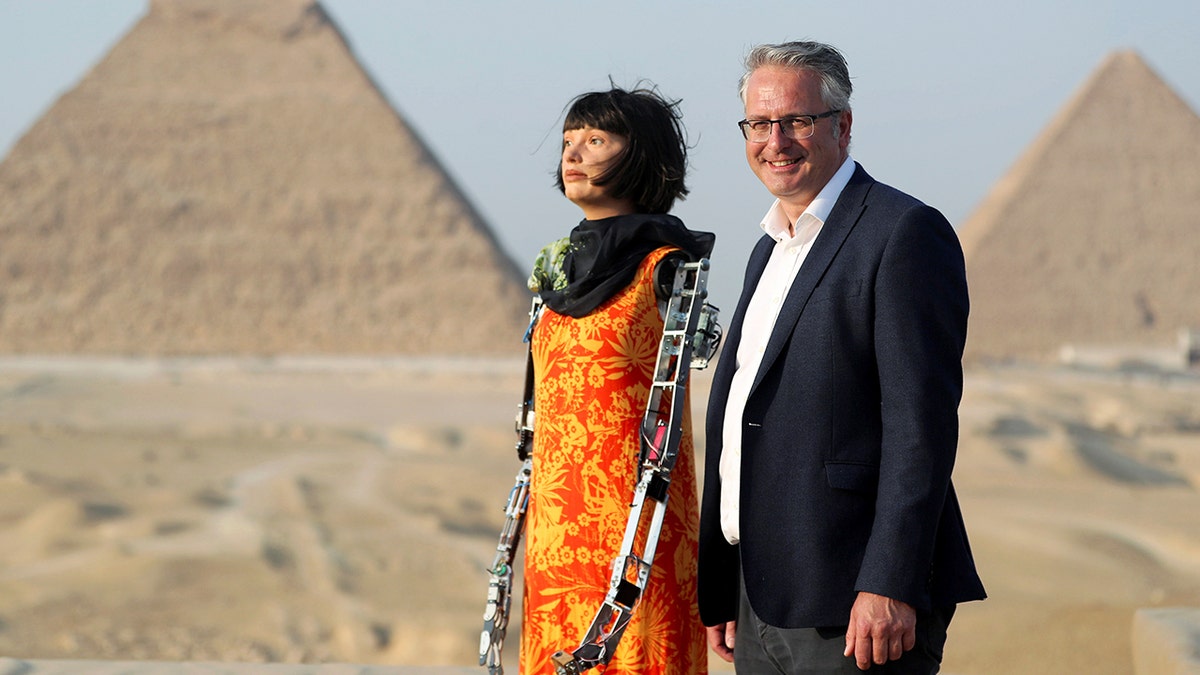 AI robot artist "Ai-Da" at the Great Pyramids of Giza