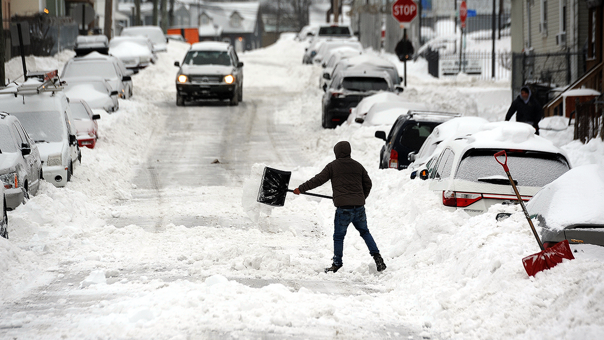 Snowstorm hits northeast