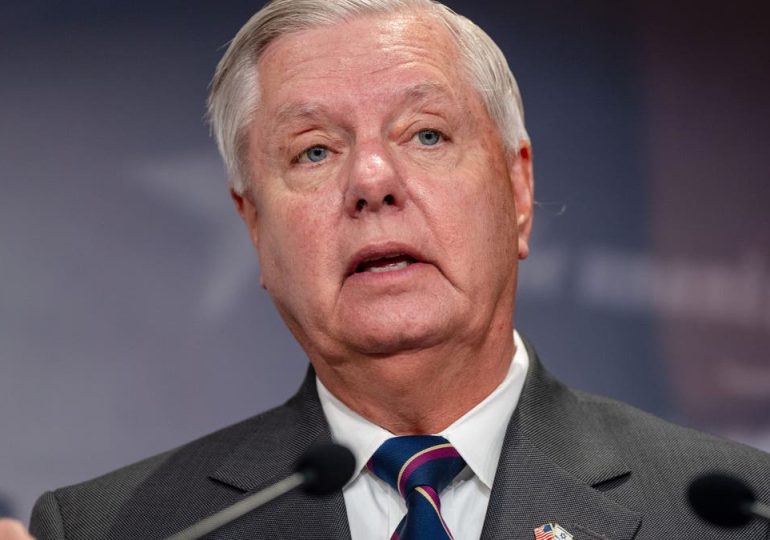 Trump greenlights Russian sanctions bill, paving way for 500% tariff on countries supporting Moscow: Graham