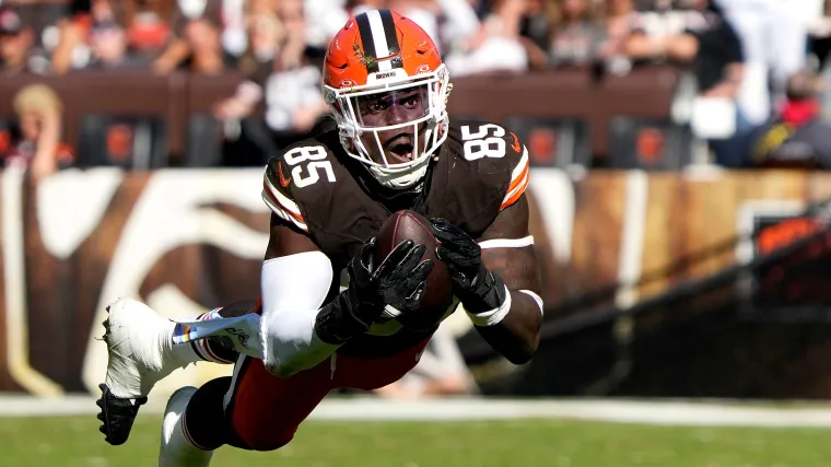 Potential landing spots for former Browns tight end David Njoku