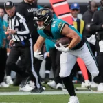 Eagles finally sign a TE to fill an empty depth chart with free agent deal