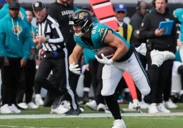 Eagles finally sign a TE to fill an empty depth chart with free agent deal