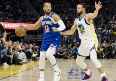 Jalen Brunson continues his Clutch Player of the Year campaign with another standout night