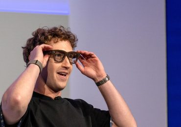 Smart glasses detector app warns if you're being recorded