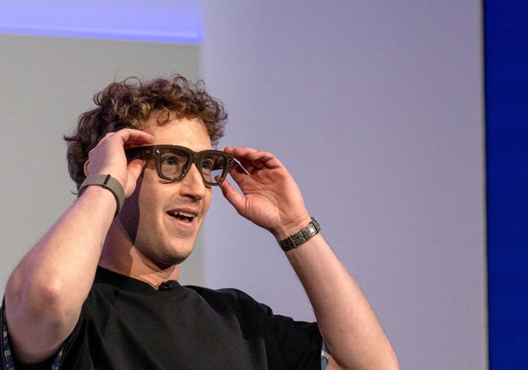 Smart glasses detector app warns if you're being recorded