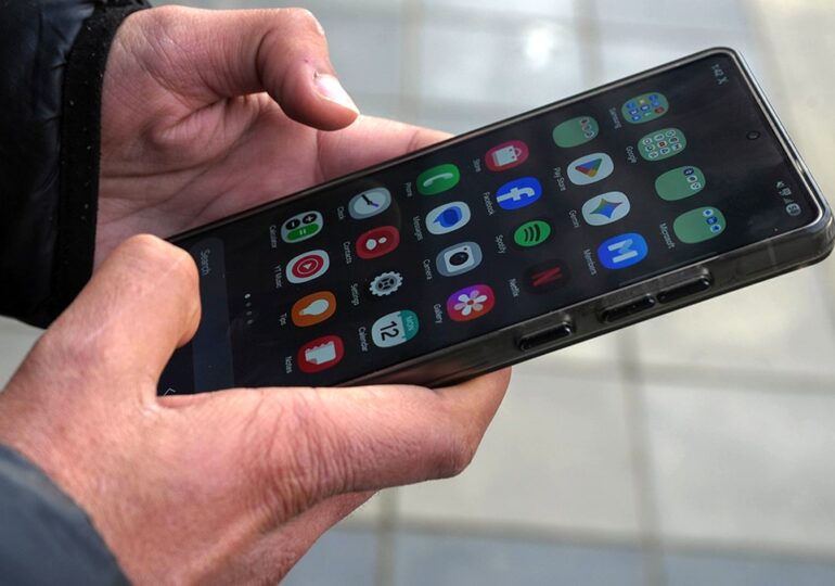 Android flaw lets hackers unlock phones in under a minute