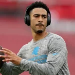 Panthers sign 31-year-old former Cowboys, Eagles QB to compete with Bryce Young